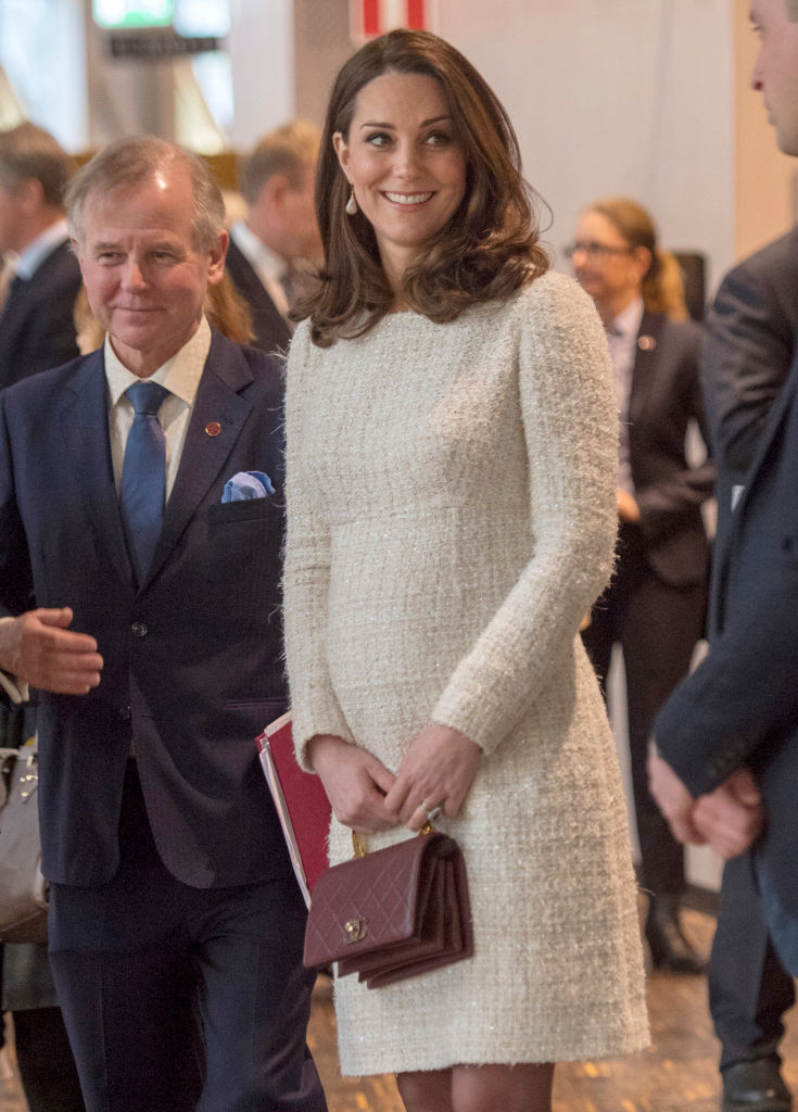 Looks brancos de Kate Middleton perfeitos para as noivas