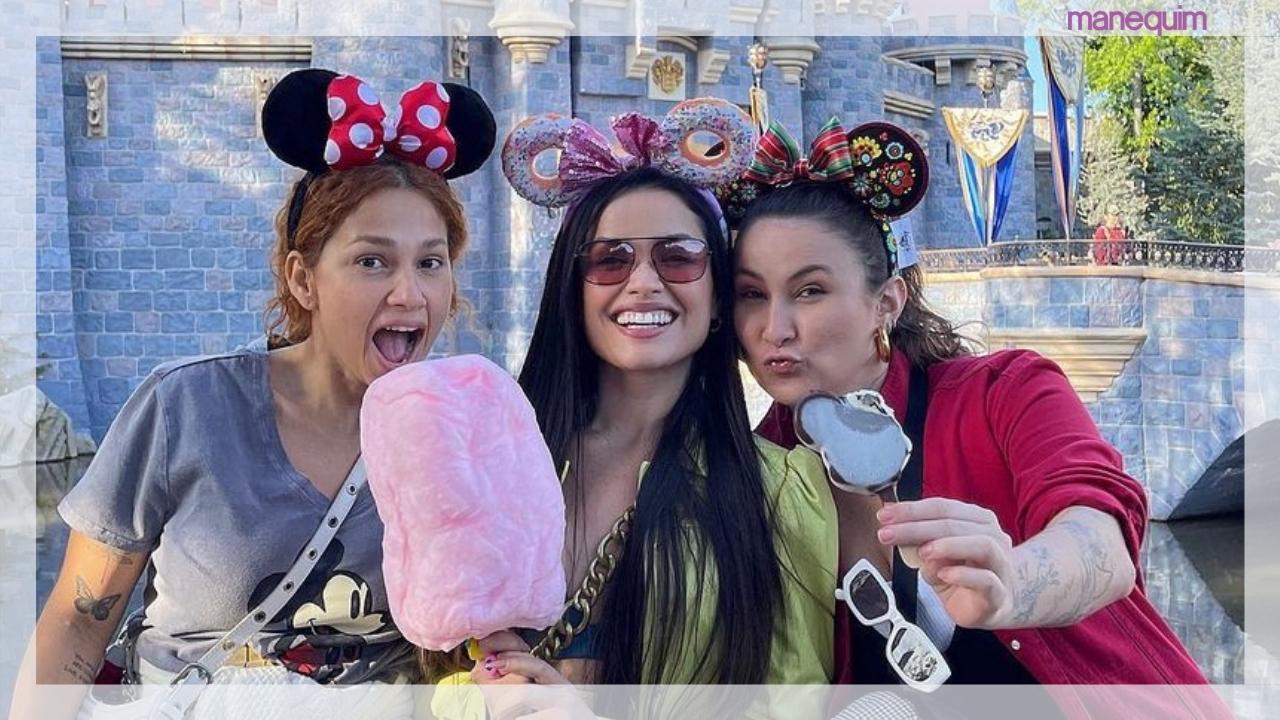 Juliette usou look confortável na Disney