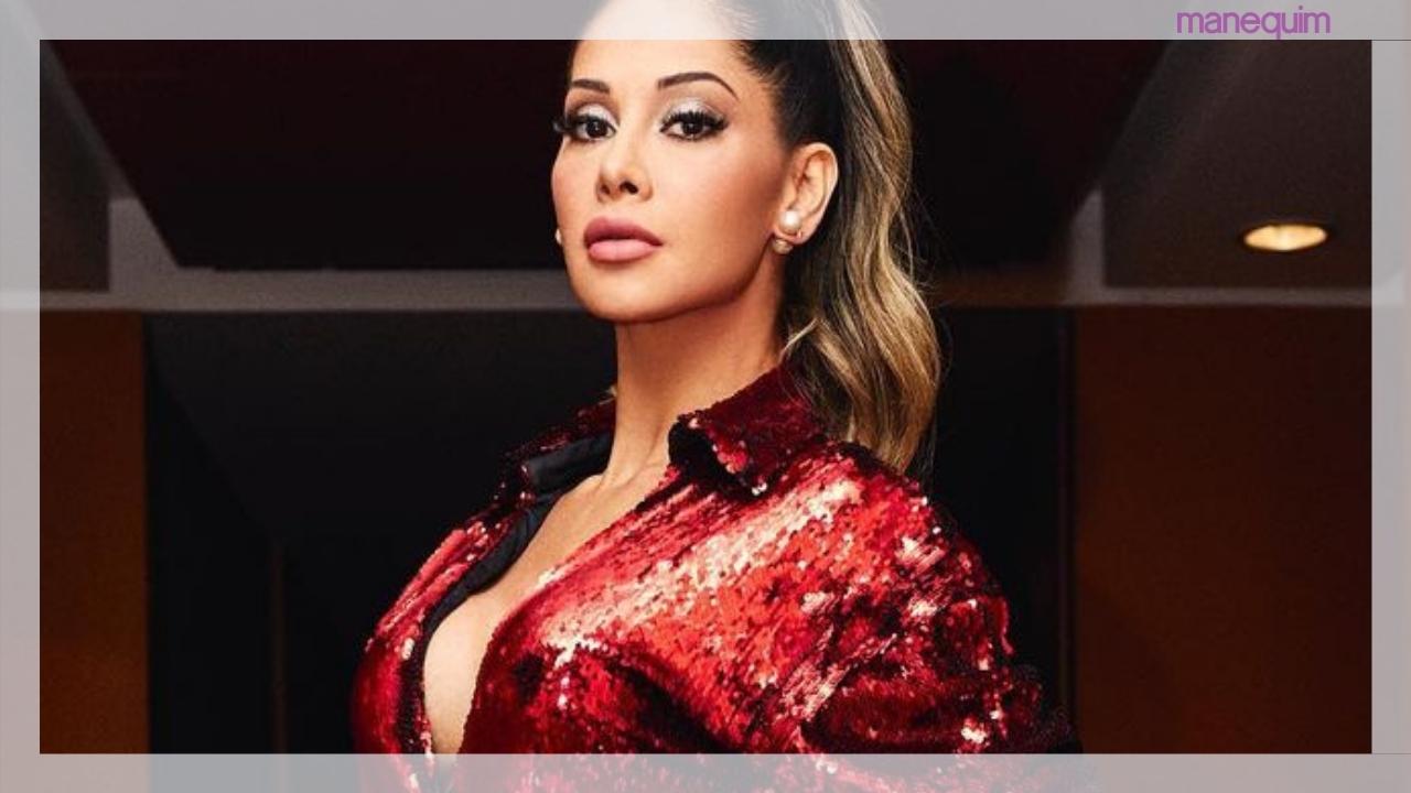 Maíra Cardi usou vestido brilhante