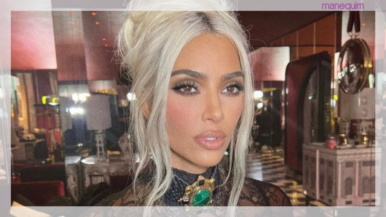 Kim Kardashian repete vestido