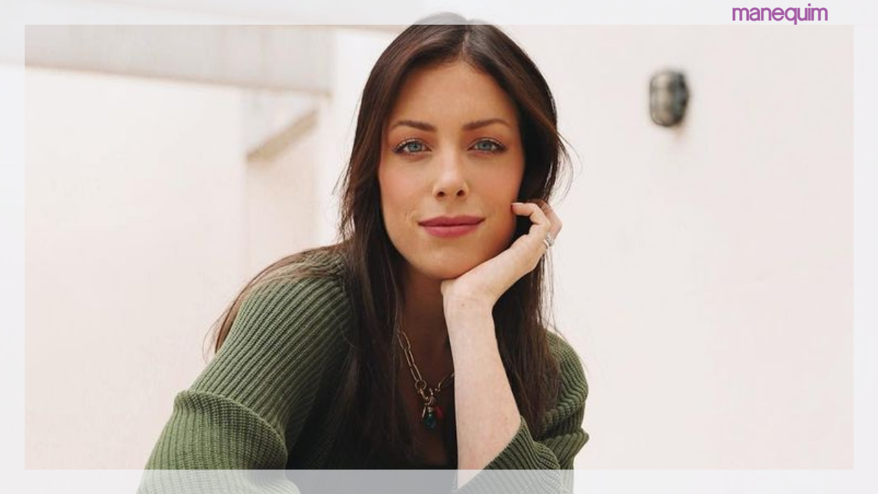 Estilo comfy está em alta: Fabiana Justus aposta em look de tricô e botas!