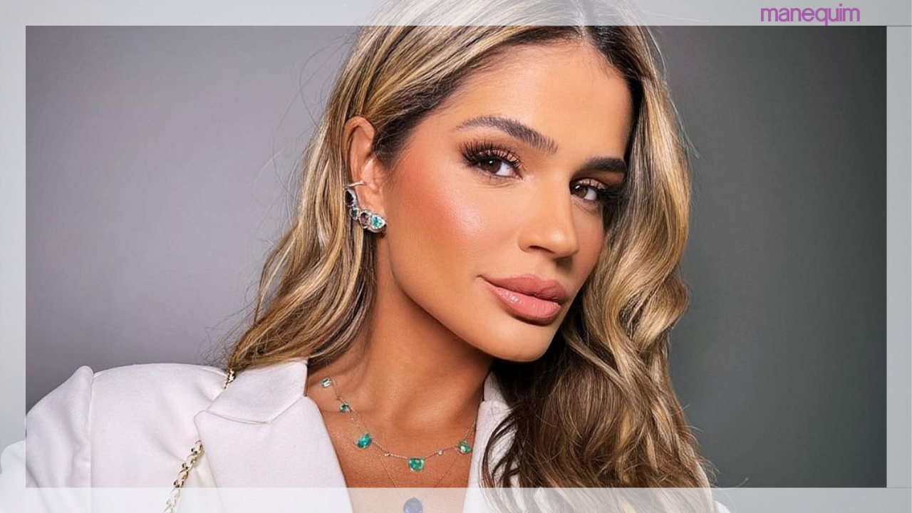Thássia Naves aposta em estilo casual chique misturando rosa e amarelo!