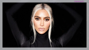 Kim Kardashian continua apostando nas pantaleggins