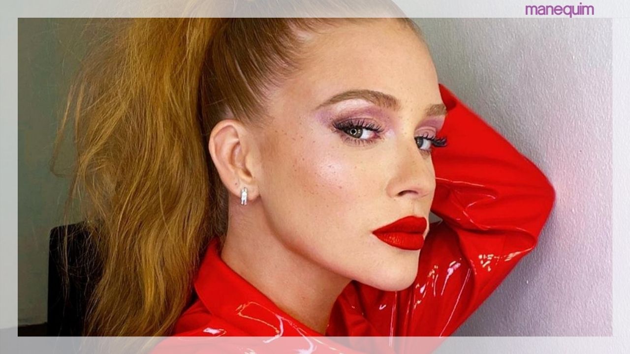 Você usaria? Marina Ruy Barbosa đá show ao ousar com calça metálica!