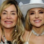 Tendência mãe e filha! Gabi Martins e sua mãe se divertem com looks combinandinhos