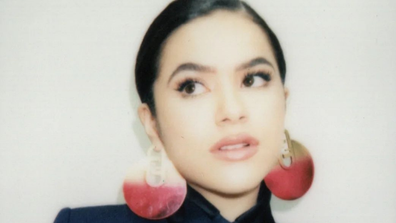 Poderoso e diferentão! Maisa surpreende com look em evento