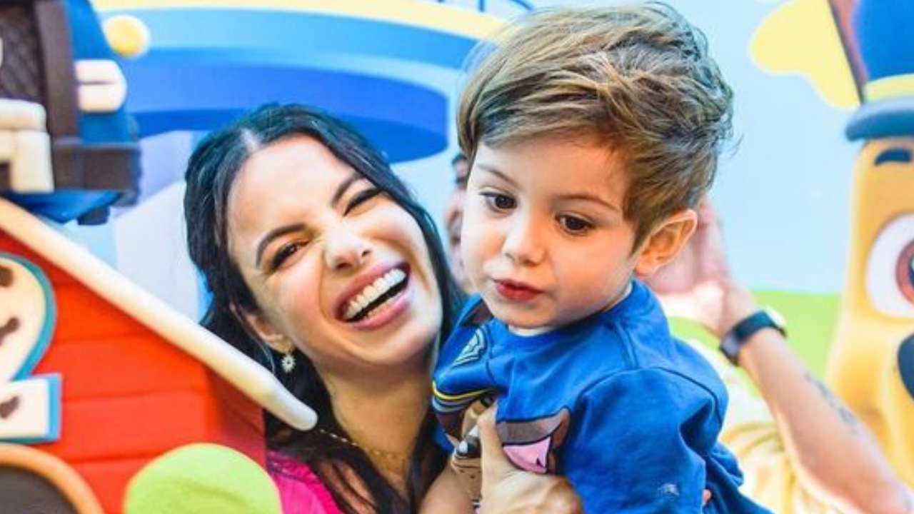 Sthefany Brito compartilha detalhes da festa de 2 anos do filho, Enrico