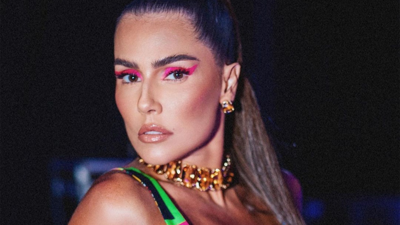 Deborah Secco desabafa sobre tentativas de engravidar: "Coloco a perna para cima"
