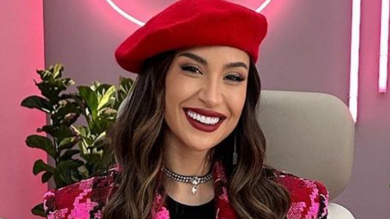 Influenciadora de sucesso! Bianca Andrade surge à la Emily em Paris