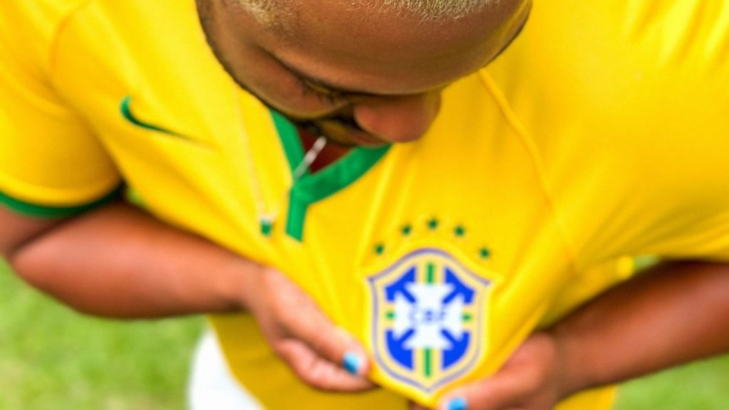 Brazilcore de maneira diferente: Como inovar com as cores do Brasil no cabelo
