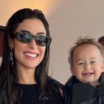 Estilosinhos combinando: Bianca Andrade e filho, Cris, encantam em all black iguais