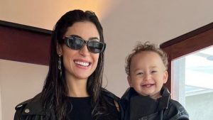 Estilosinhos combinando: Bianca Andrade e filho, Cris, encantam em all black iguais