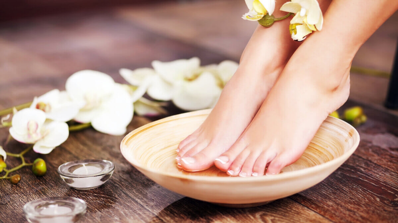 Preciso ir ao podólogo? 6 dúvidas sobre cuidados com os pés