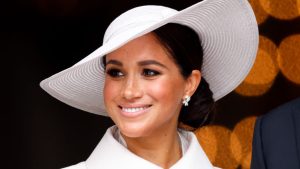 Meghan Markle revela que usou moda para passar mensagens quando estava na família real